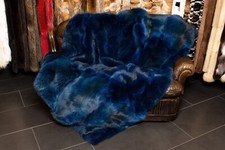 4360 Flauschige Echtpelz