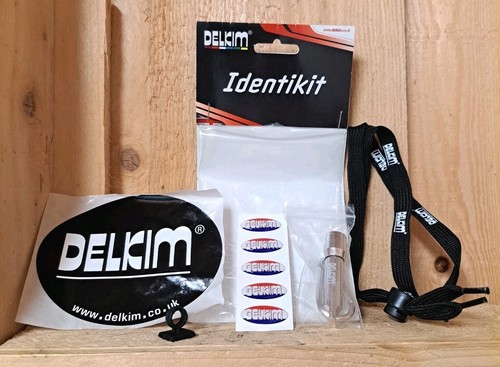Delkim identikit - "nl", /