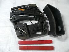 Bordwerkzeug Wagenheber Abschleppöse Warndreieck Radschlüssel VW Touareg II 2 7P