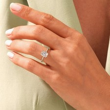 1.50 Karat Moissanit Verlobung