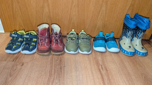 Paar kinderschuhe größe - 5,
