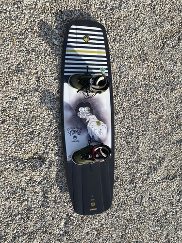 Wakeboard mit bindung - wakeboard,