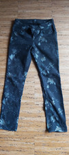 Coole Jeans von Amor, Trust and Truth,  Gr. W38/L31, schwarz mit Blumenmuster