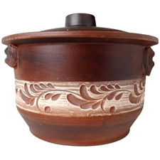 Keramiktopf aus rotem Lehm