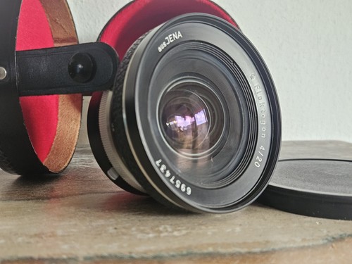 Sehr gut carl zeiss aus - carl,