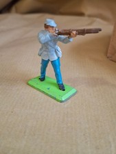 Britains Fusser  Graurock #119