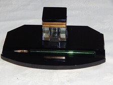 Art Deco Schreibtischgranitur  mit Tintenfass und Schreibfeder aus Glas
