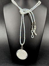 COLLIER / BRILLENKETTE WEIß MESSING MIT GLAS & PERLMUTT ANHÄNGER SCHMUCKJAGD