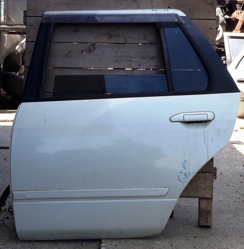 Nissan p11 tür - tür, hinten
