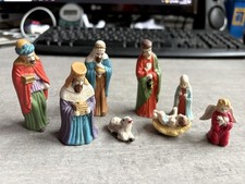 Ältere Krippenfiguren aus