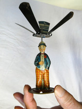Mann mit Propeller auf dem Kopf - Kreiselspiel - sehr altes  Blechspielzeug