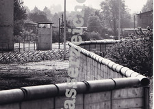 Orig.Foto Berlin Sektorgrenze Reinickend. S-Bhf Schönholz, NVA-Wachturm (AN2240)