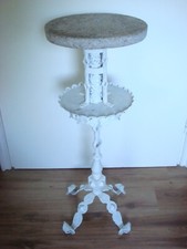 VINTAGE BEISTELLTISCH Blumenhocker | Gartentisch aus Eisen | weiss Ø 30 cm