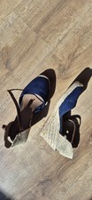 Sommerliche Keilabsatzschuhe