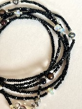 Schwarze Spinell Kette 104 cm