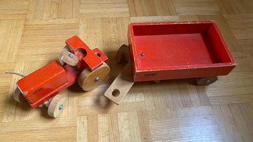 Holztraktor orange mit