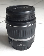 Kamera- Objektiv CANON EFS 18-55mm und HAMA UV 390
