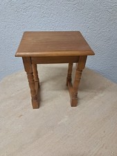 Beistelltisch aus Holz