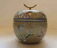 Kleine Dose mit Deckel aus