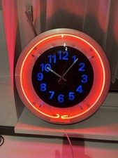 Café Neon Wanduhr Retro