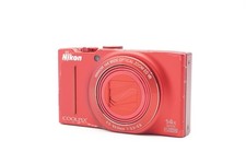 Nikon Coolpix S8200