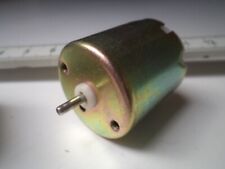 Solarmotor 0,4 bis 3V 5000 U/min 110 mA 25mm lang 24mm breit in OVP