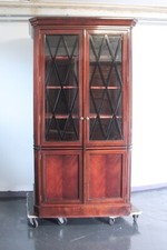 Antiker englischer Bücherschrank Mahagoni schlichte Eleganz um 1900