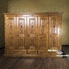 Voglauer Kleiderschrank