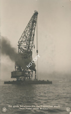 Foto WK2 Schwimmkran von Krupp beim heben eines Wracks X167