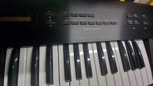 Roland digital sampler - digital,