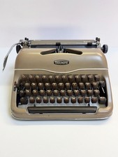 Schreibmaschine mechanisch  "Triumph Norm" 50er Jahre