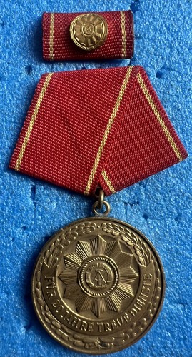 Ddr orden medaille - ,
