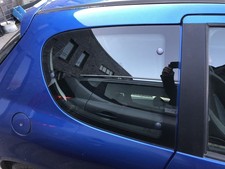 Peugeot 206+ Ausstellscheibe