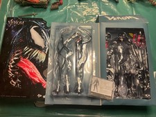 HOT TOYS MMS590 VENOM 1/6