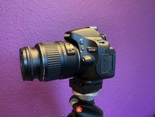 Nikon D D5100 16.2MP Digitalkamera - Schwarz (Kit mit AF-S 18-55mm Objektiv)