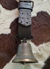 Antike Tiroler Kuhglocke aus Glockenbronze heller Klang Kuhschelle mit Lederband