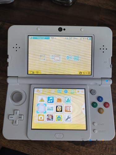 New nintendo 3ds white - nintendo,