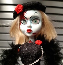 Living Dead Dolls Horror