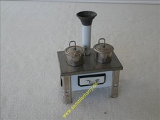 antiker weißer Blechofen, 2