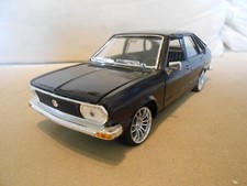 " VW Passat TS  " Gama 1:24 ca. 18,00 cm Nr. 0444 lila-blau-metallic Unikat