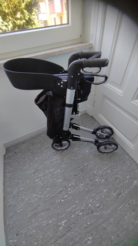 Rollator dreifach faltbar - rollator,