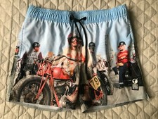 HERO SEVEN Marken Shorts Badehose fotografische Muster Gr.12  Wie NEU