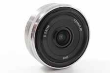 Sony E 16mm 1:2.8 Pancake (SEL-16F28) silber, neuwertig