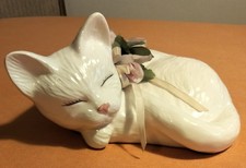 Porzellanfigur Schlafende Katze ca. 18 cm x  ca. 13 cm  etwas 35 Jahre