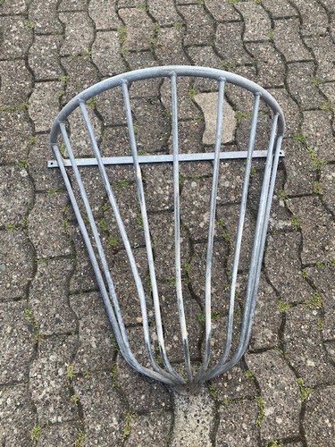 Große alte heuraufe - große,