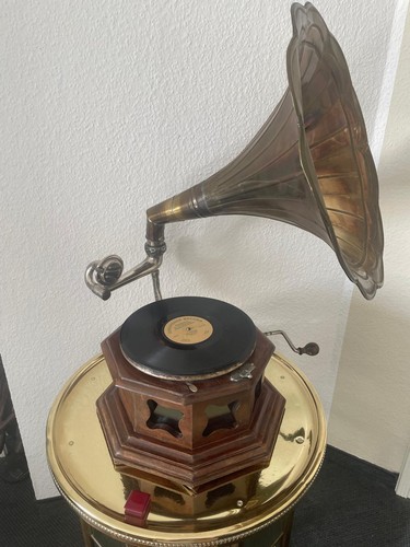 Antikes trichter grammophon - antikes,