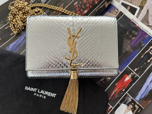Saint laurent pompom kate - pompom,
