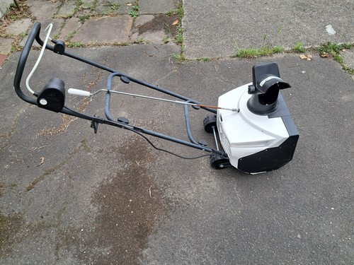 Schneefräse elektrisch von