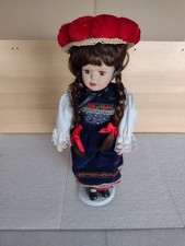 Porzellan puppe    SCHWARZWALD