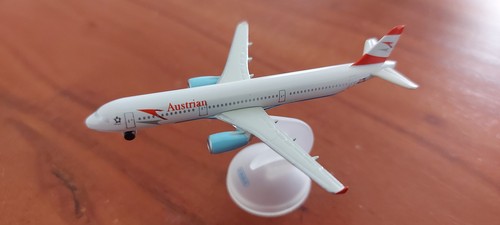 Flugzeugmodell airbus a321 - flugzeugmodell,